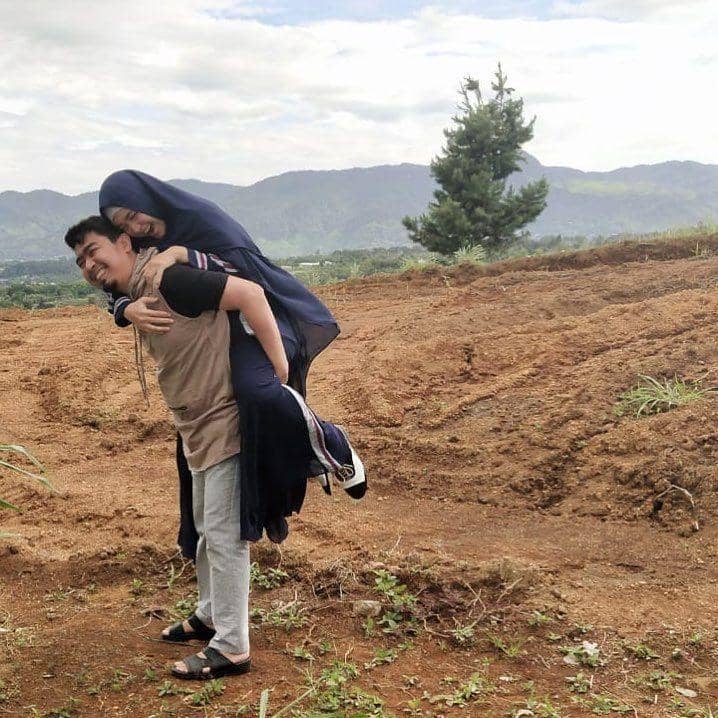 instagram.com/apriljasmine85