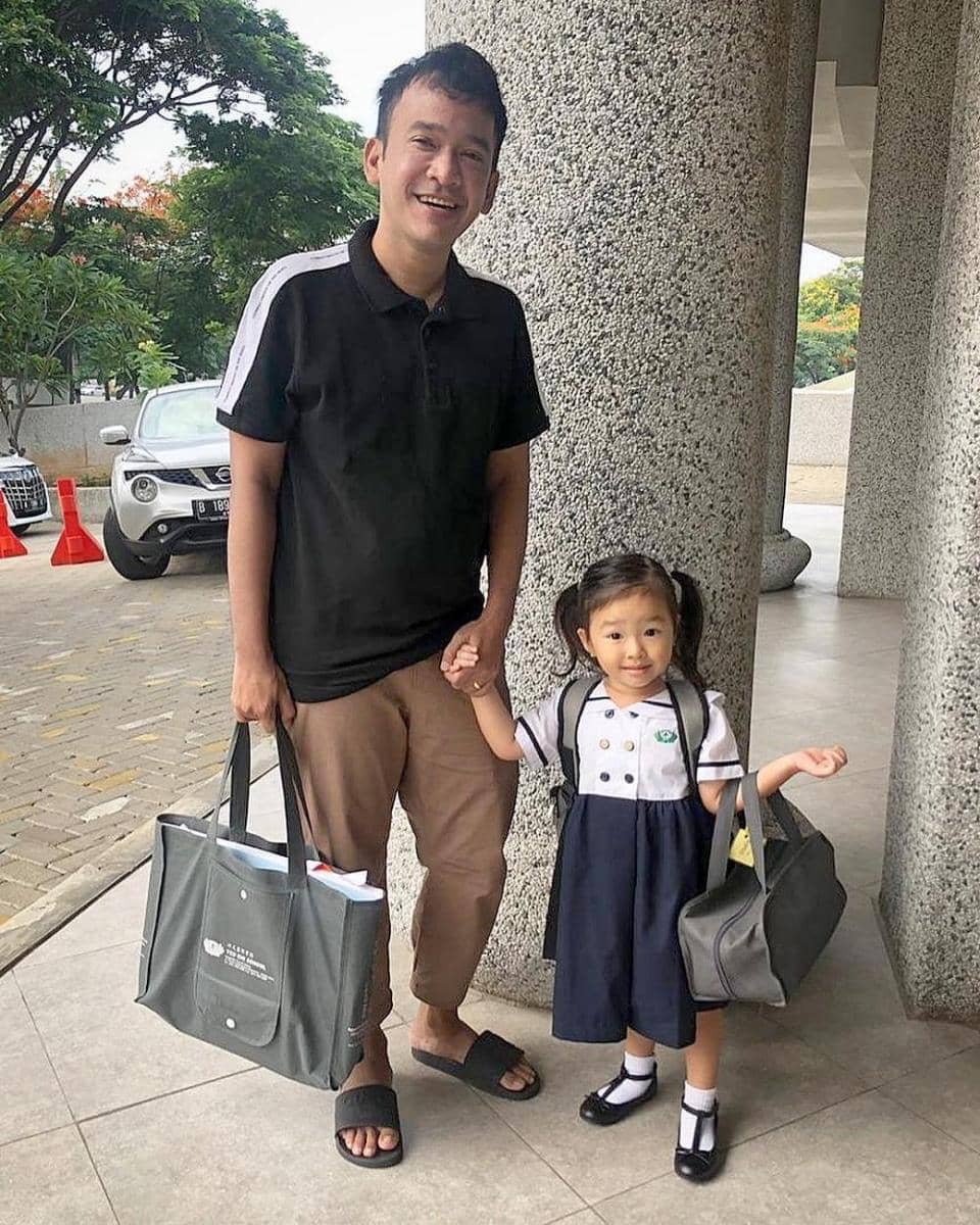 instagram.com/thaliaputrionsu