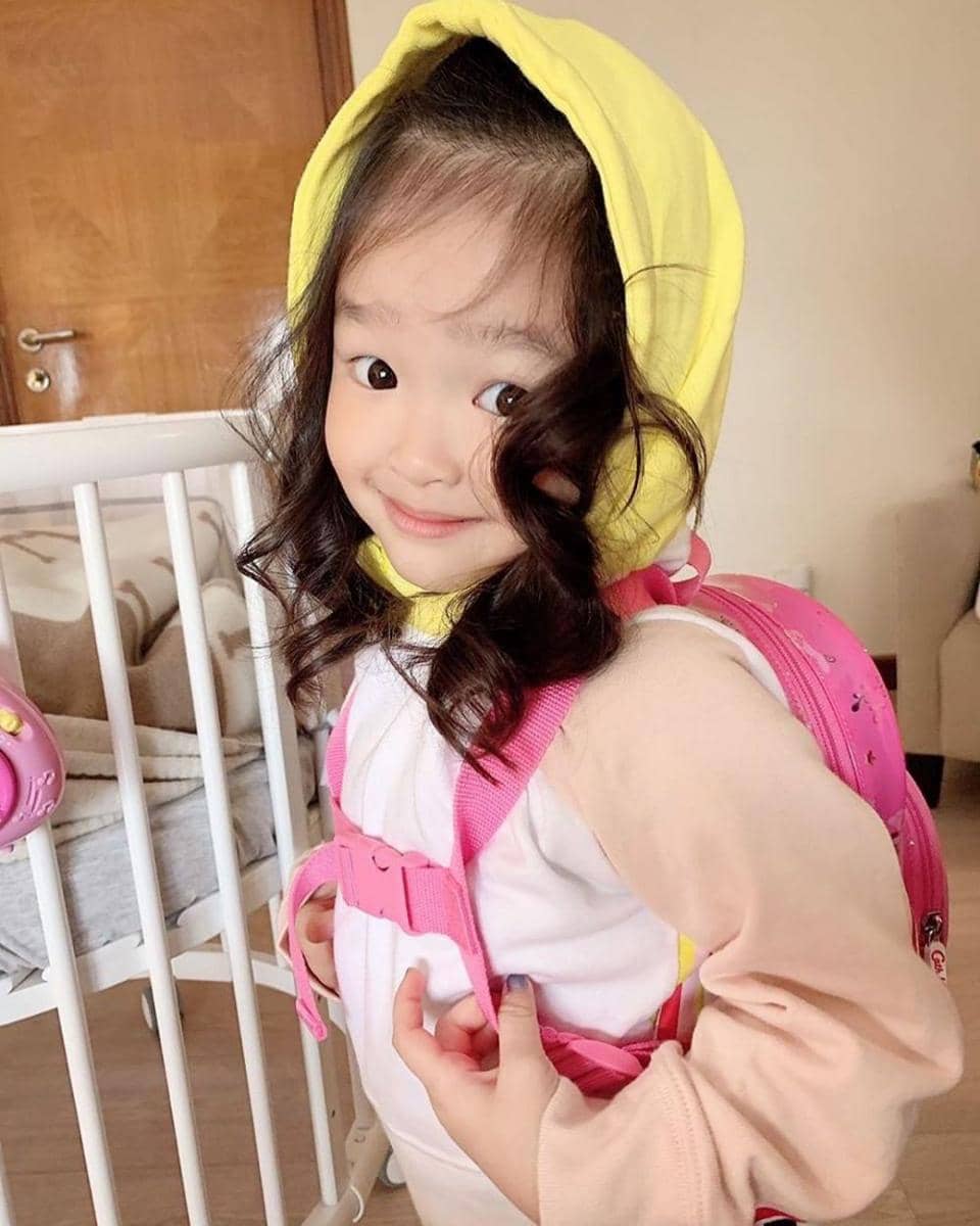 instagram.com/thaliaputrionsu