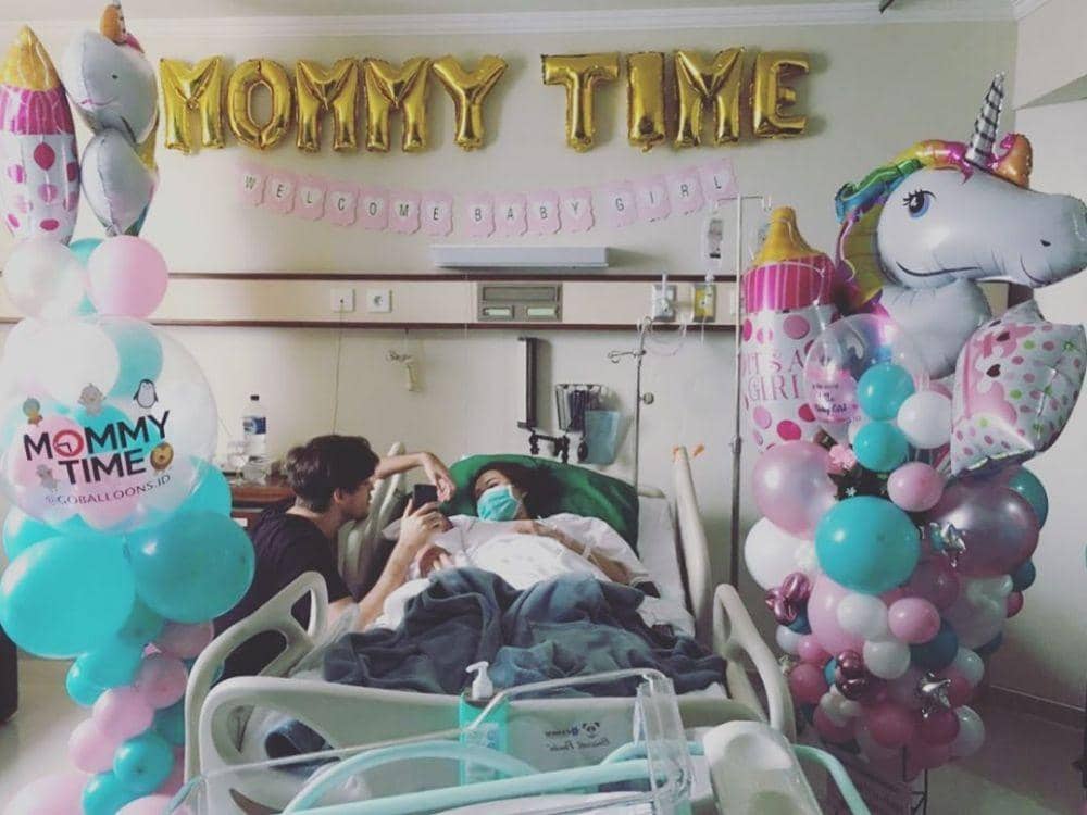 instagram.com/aurakasih