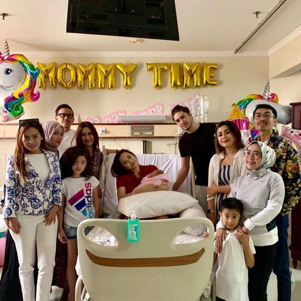 instagram.com/erniaredberry