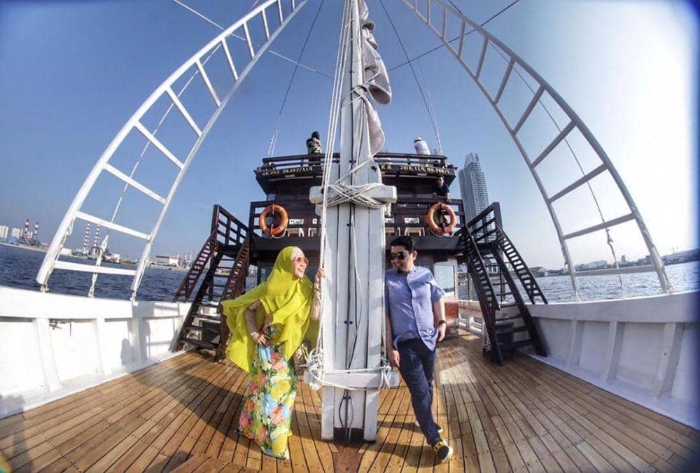 instagram.com/apriljasmine85