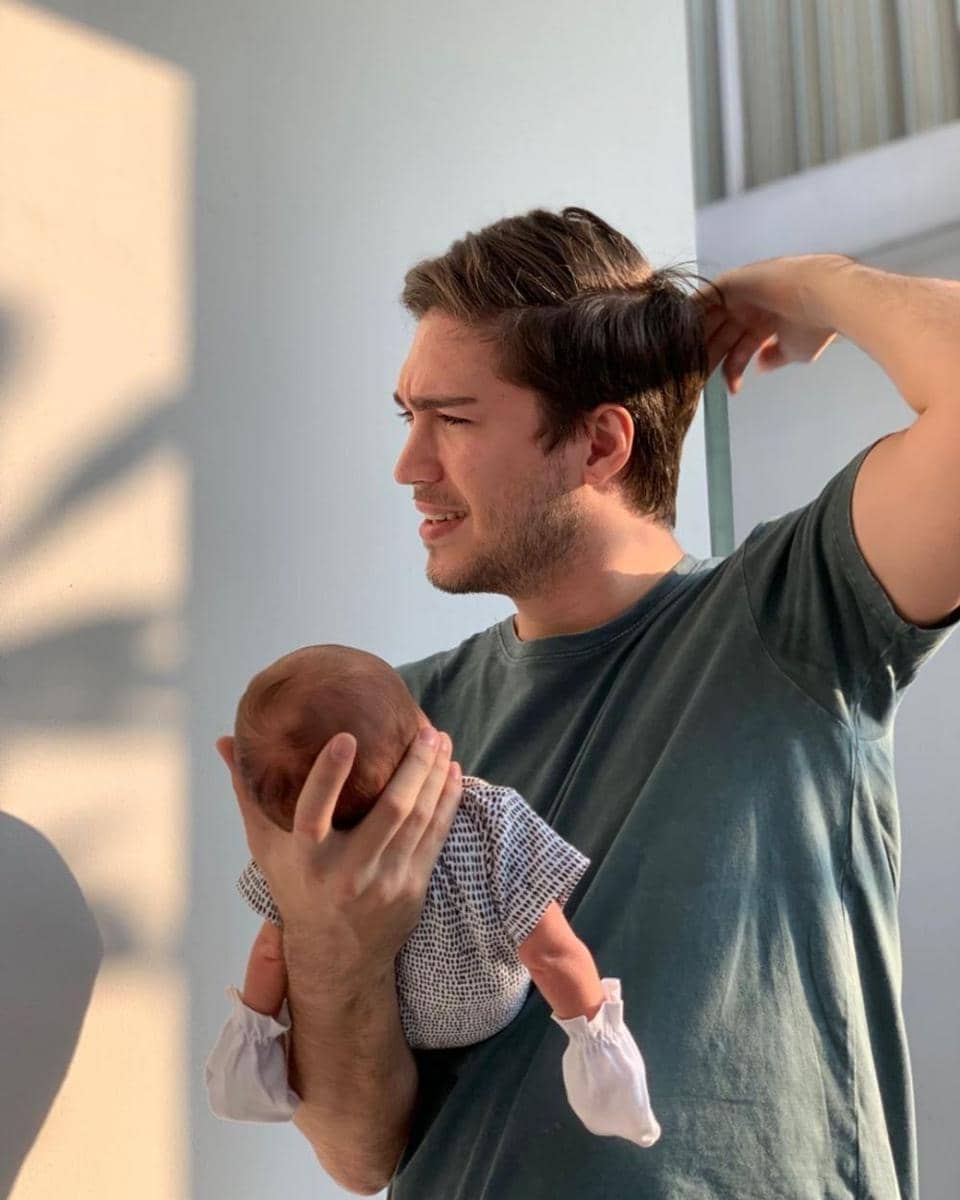 instagram.com/aurakasih