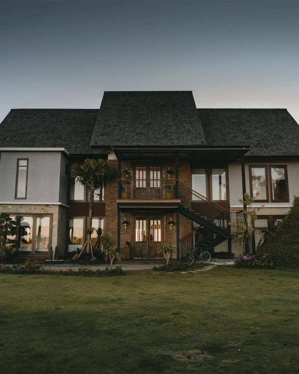 instagram.com/joeadimara_