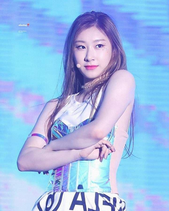 Instagram.com/chaeryeongsitzy