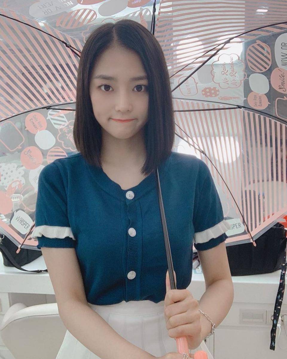 instagram.com/yyyyeeun