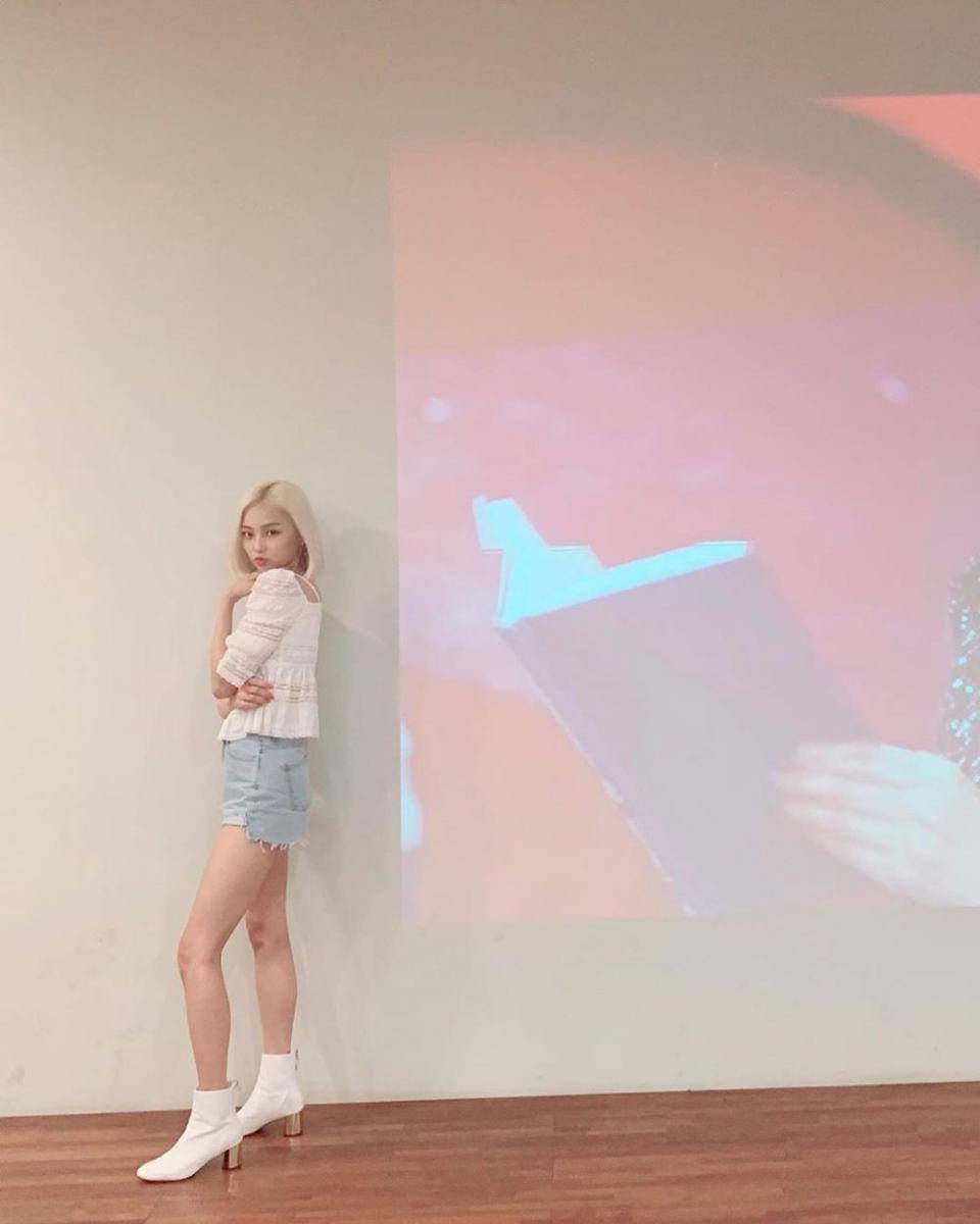 instagram.com/yyyyeeun
