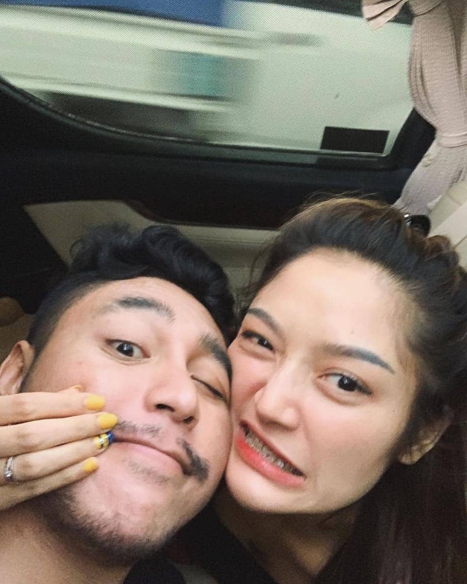 instagram.com/sitibadriahh