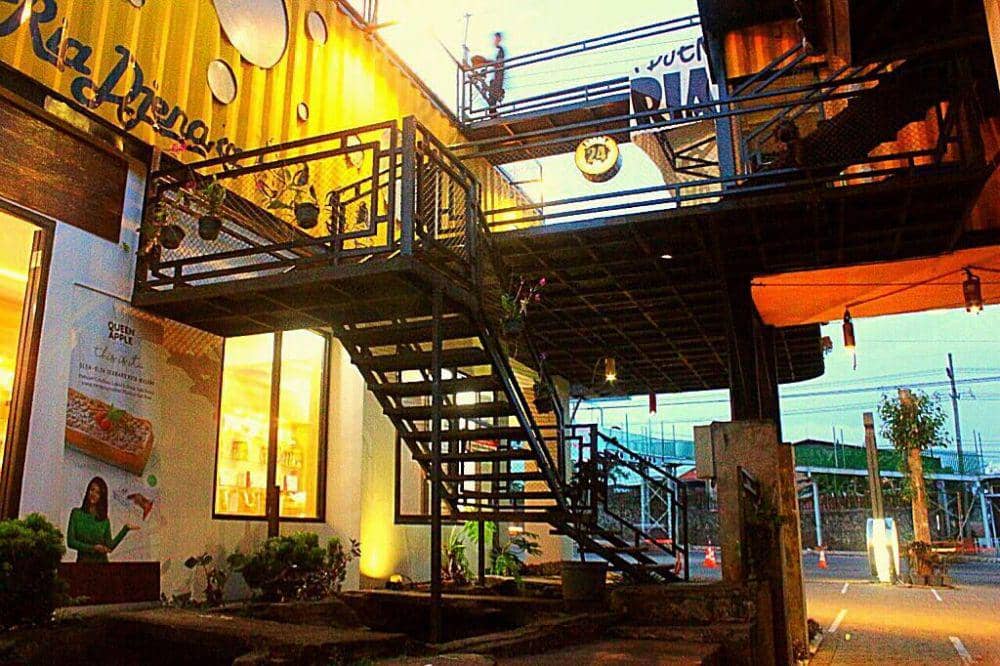 instagram.com/riadjenaka/