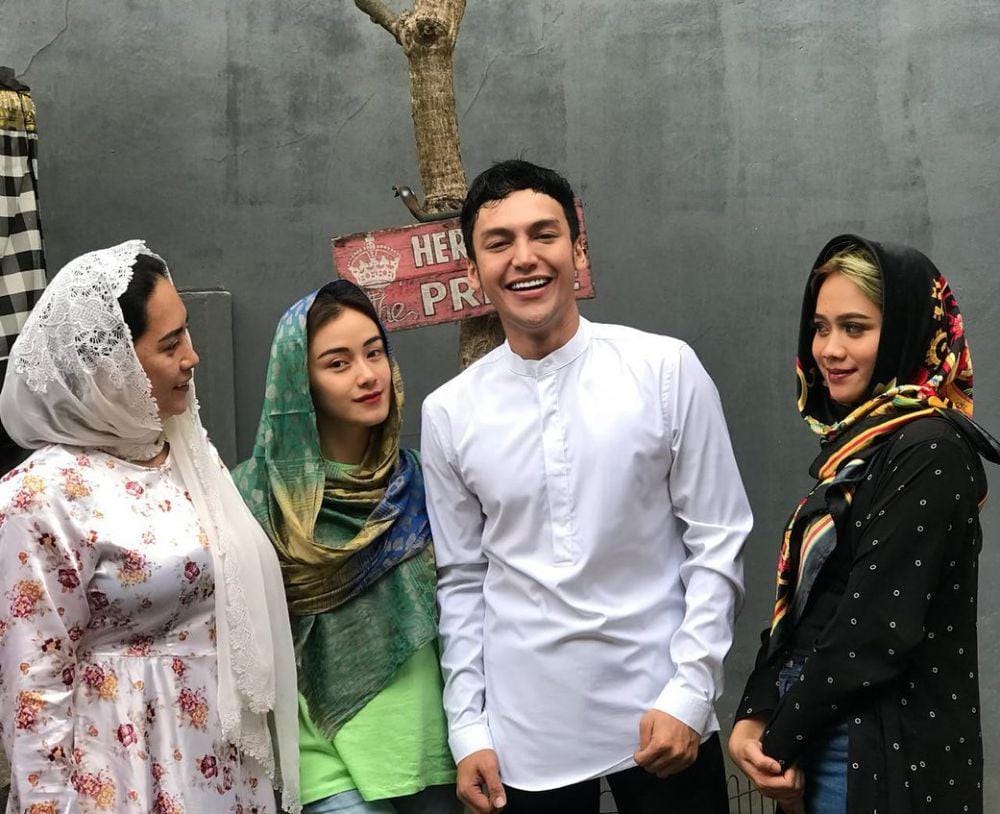 instagram.com/tyoab_