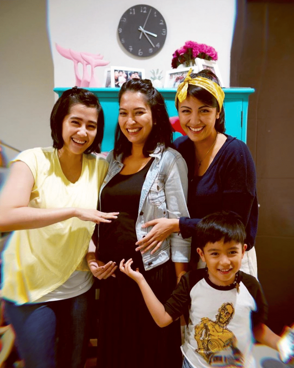 instagram.com/annekejd