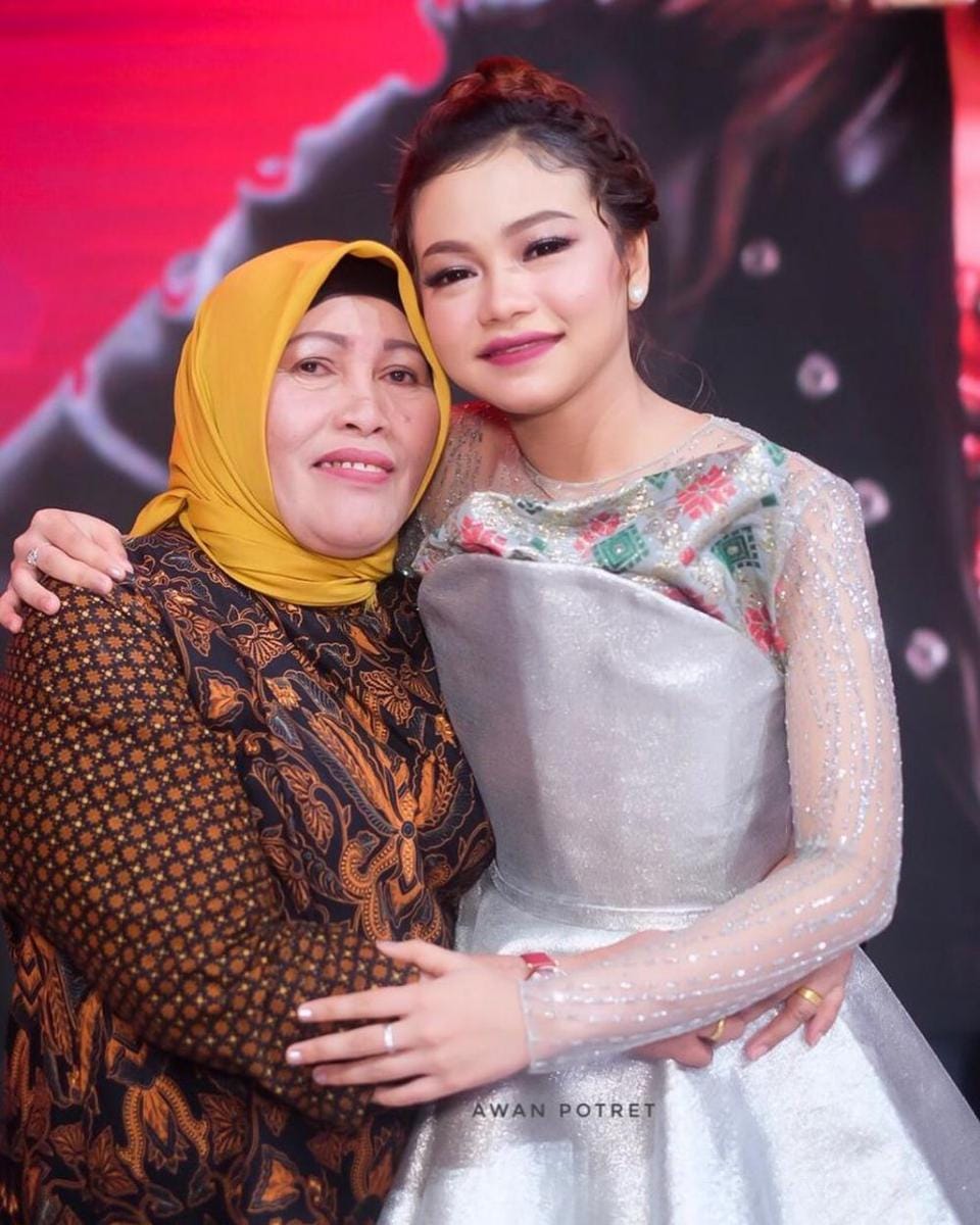 Instagram.com/lida_rara06