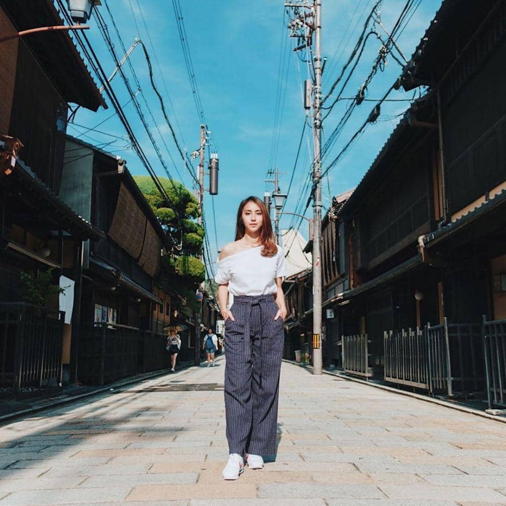 instagram.com/clairineclay/