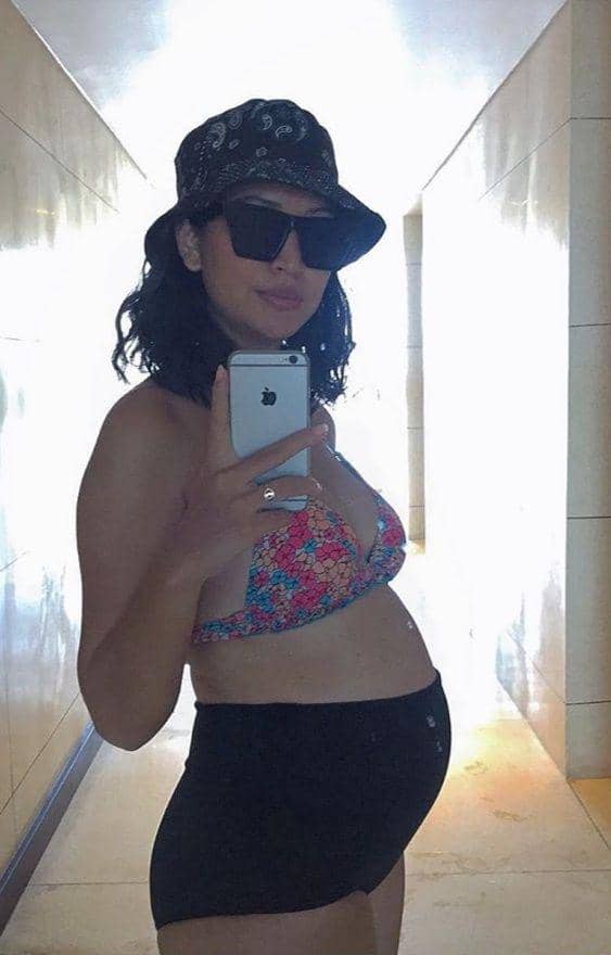 instagram.com/annekejd