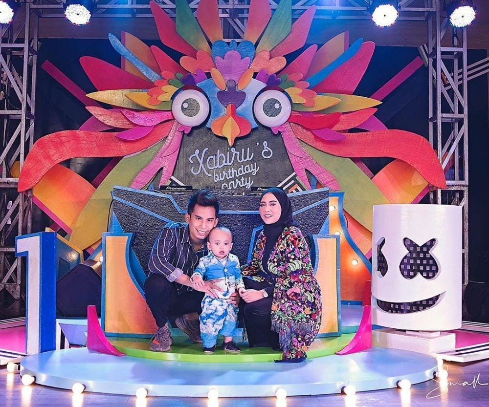 instagram.com/rachelvennya