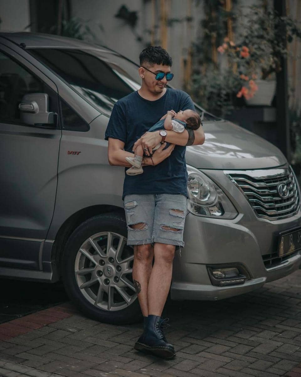 Instagram.com/tail_wagging