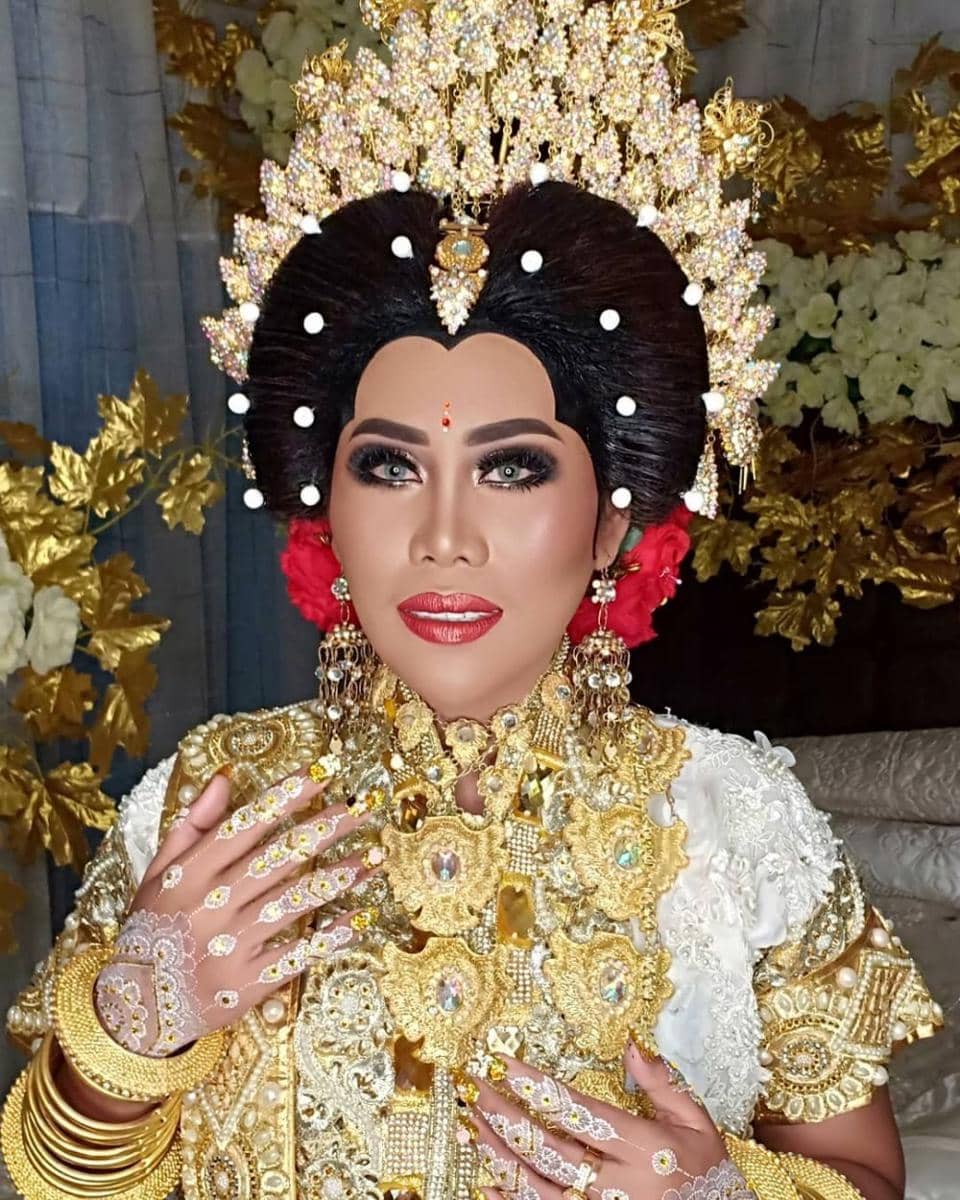 instagram.com/icaveronica_makeup