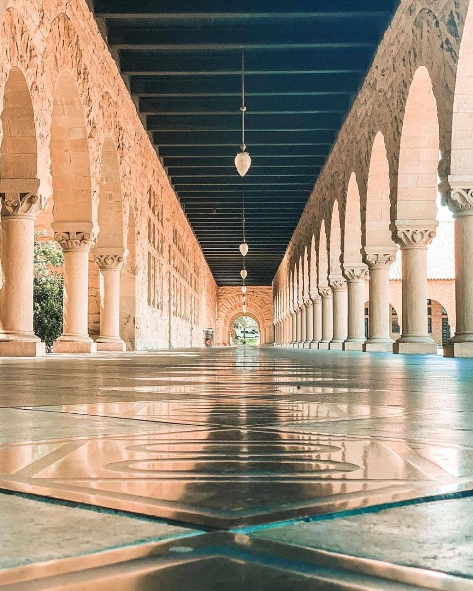 instagram.com/elemcarolini