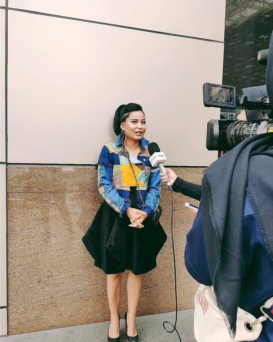 instagram.com/adeherlinaa