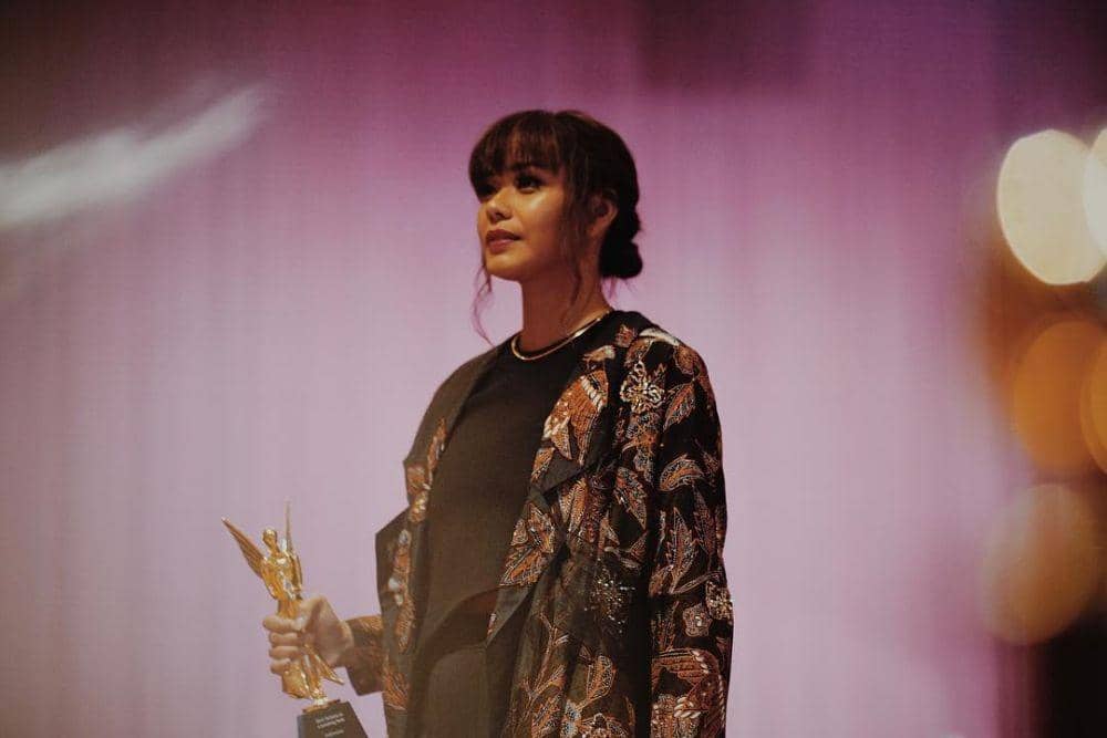 instagram.com/adiniawrst