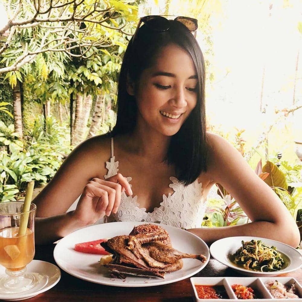 instagram.com/nikenanjanii