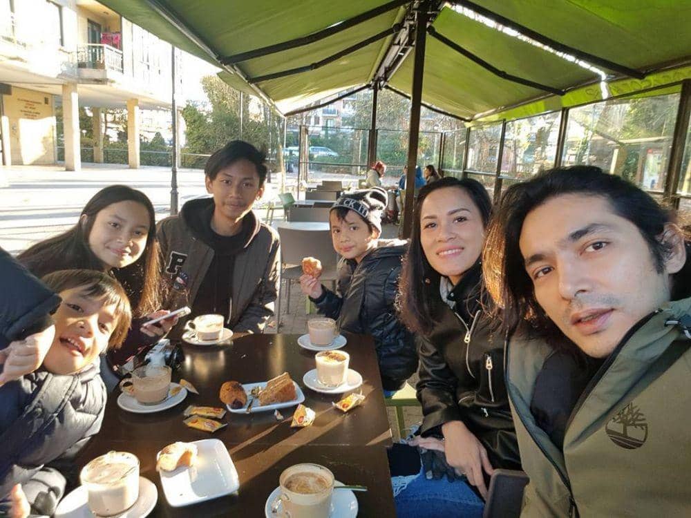 instagram.com/inong_ayu