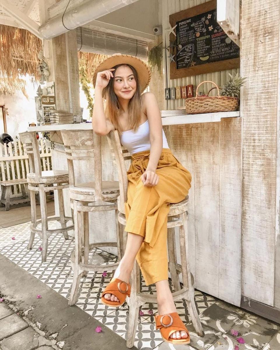 instagram.com/gabriellalarasati