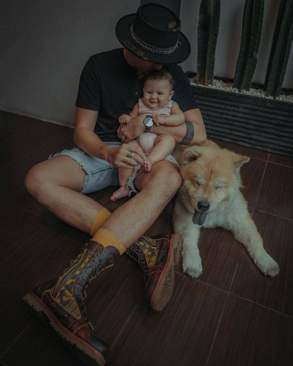 Instagram.com/tail_wagging