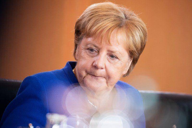 Kanselir Jerman Angela Merkel memimpin sidang kabinet mingguan di Berlin, Jerman. ANTARA FOTO/REUTERS/Axel Schmidt