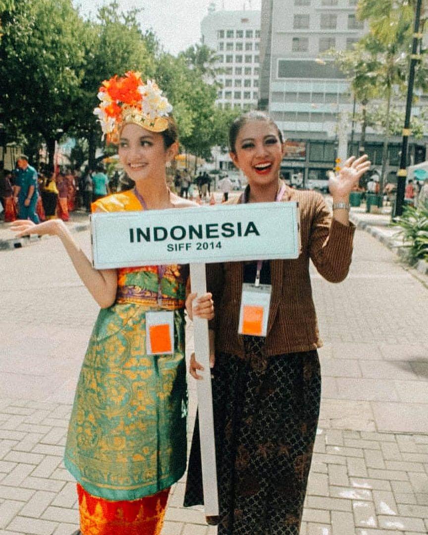 instagram.com/sabrinaanggraini/