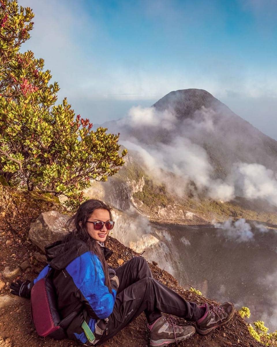 instagram.com/sabrinaanggraini/