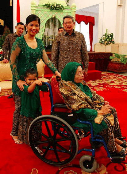 instagram.com/annisayudhoyono