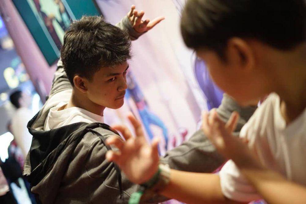 instagram.com/faris_fadjar