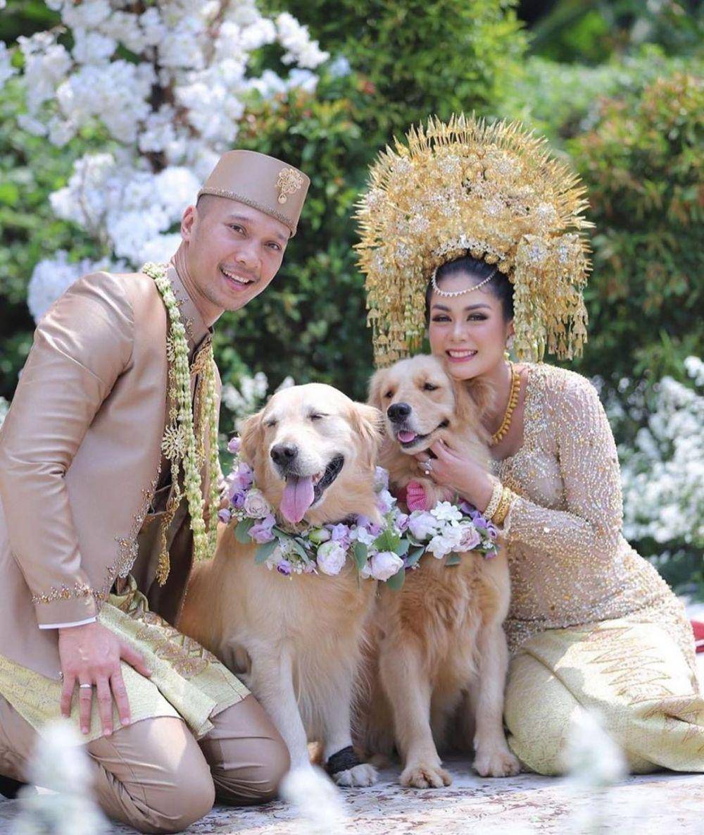 instagram.com/dgoldenfams.id