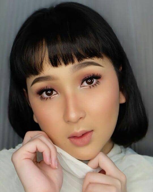 instagram.com/elizabeth_agathapricilla