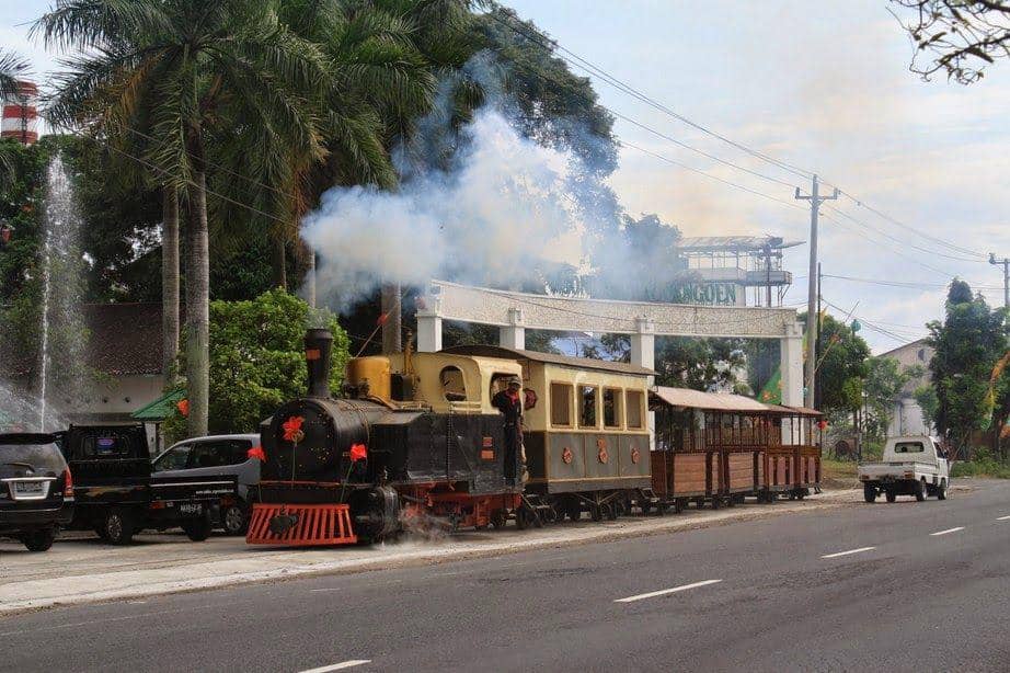 Lokomotif uap Gondang Winangoen. (Dok. jalurpengelana.com)