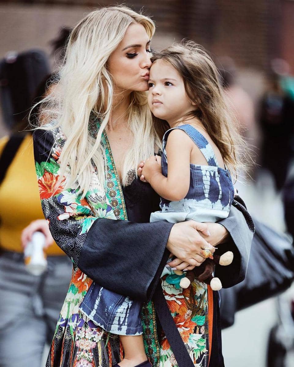 instagram.com/ashleesimpsonross