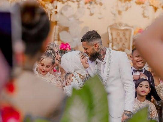 instagram.com/nu_light