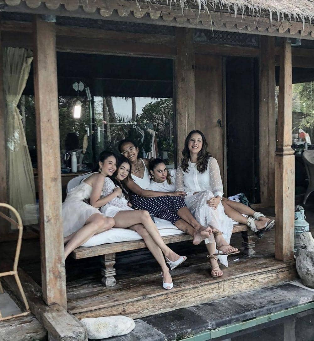 instagram.com/anyageraldine