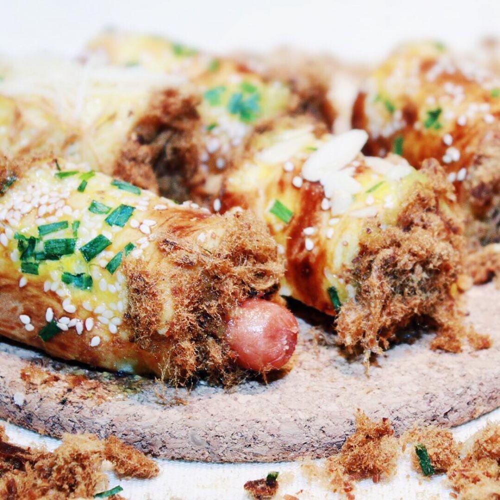 instagram.com/abongulunghawaibakery.id