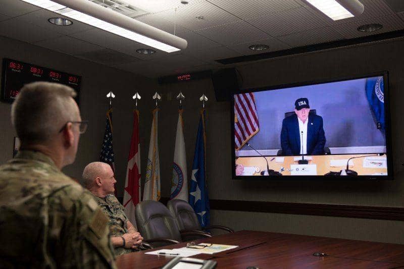 Konferensi video antara Donald Trump dengan Komandan Komando Utara Amerika Serikat Badai Dorian di Pangkalan Udara Peterson, Colorado, pada 1 September 2019. ANTARA FOTO/Tech. Sgt. Jeff Fitzmorris/DoD/Handout via REUTERS