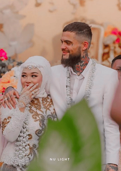 instagram.com/nu_light