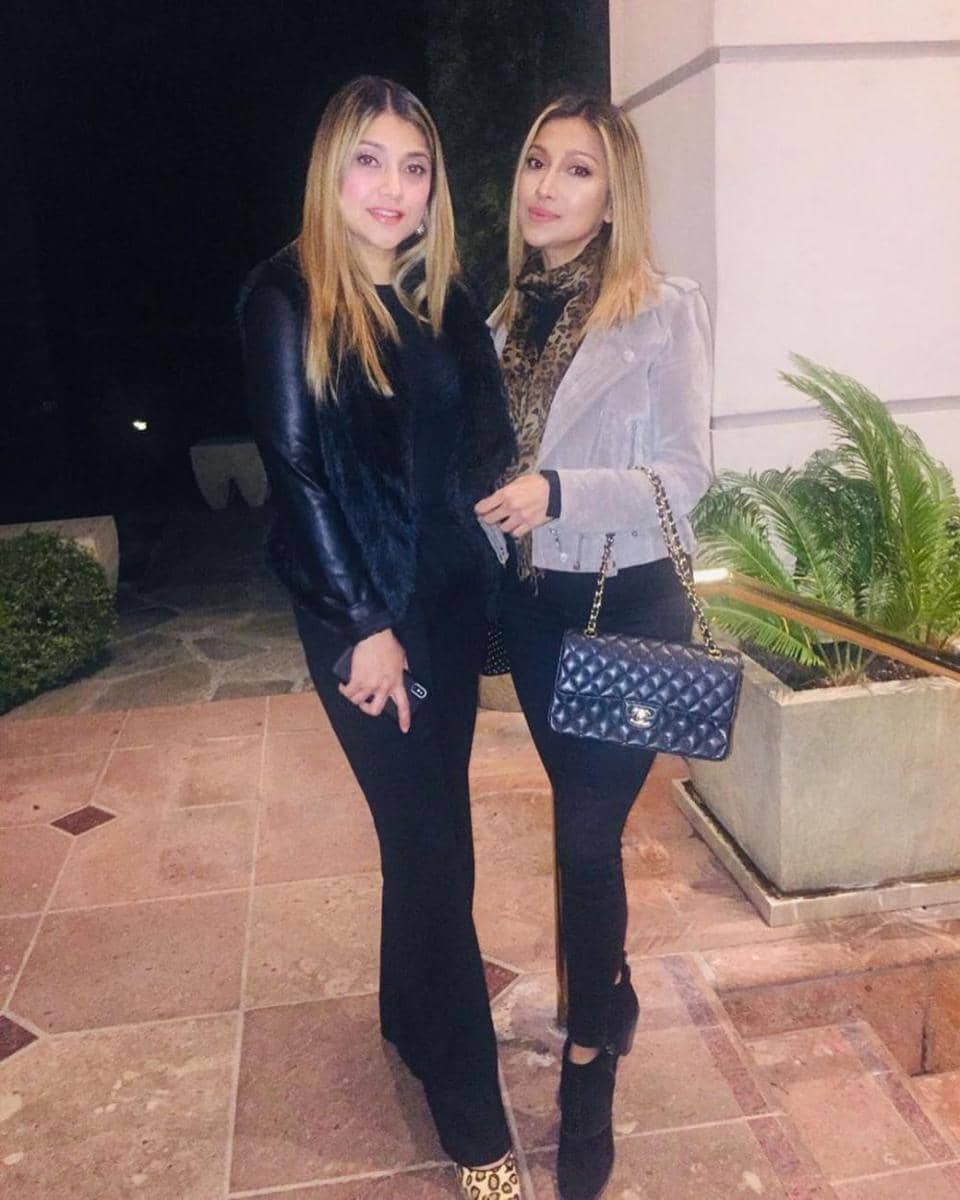 instagram.com/tiaazhari