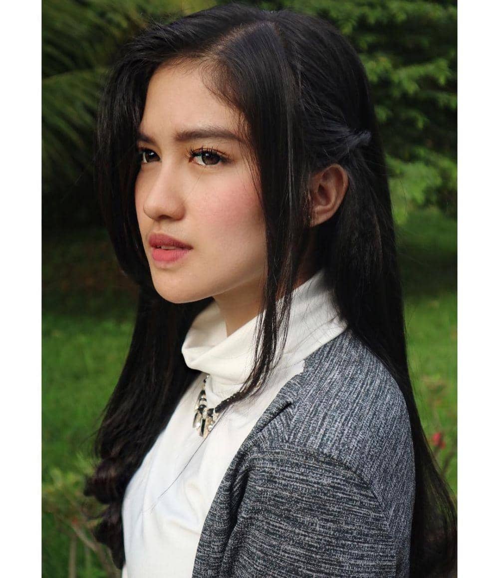 instagram.com/ochi24