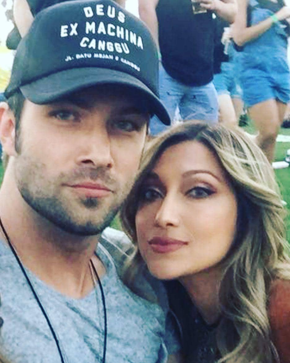 instagram.com/tiaazhari