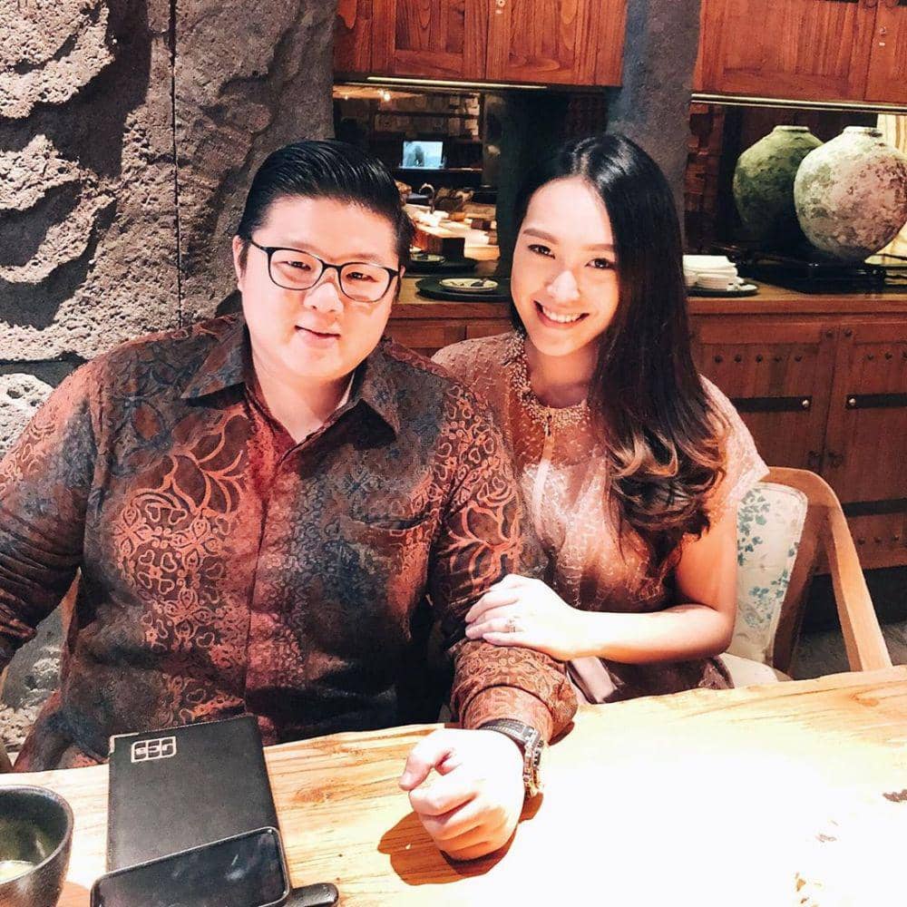 instagram.com/vanialarissa