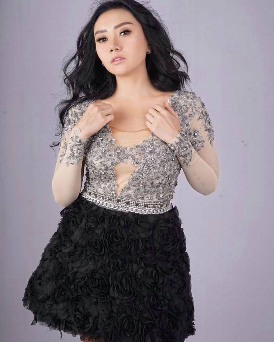 instagram.com/ivalola.ilo