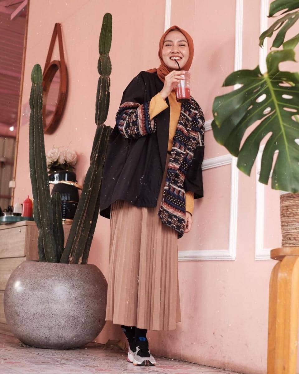 instagram.com/inasrana