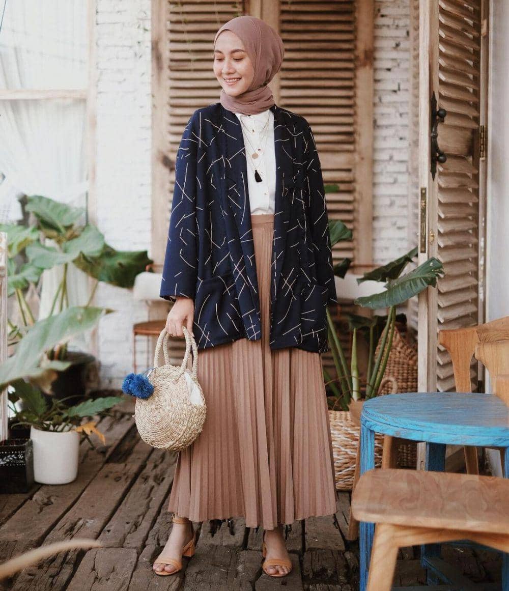 instagram.com/inasrana