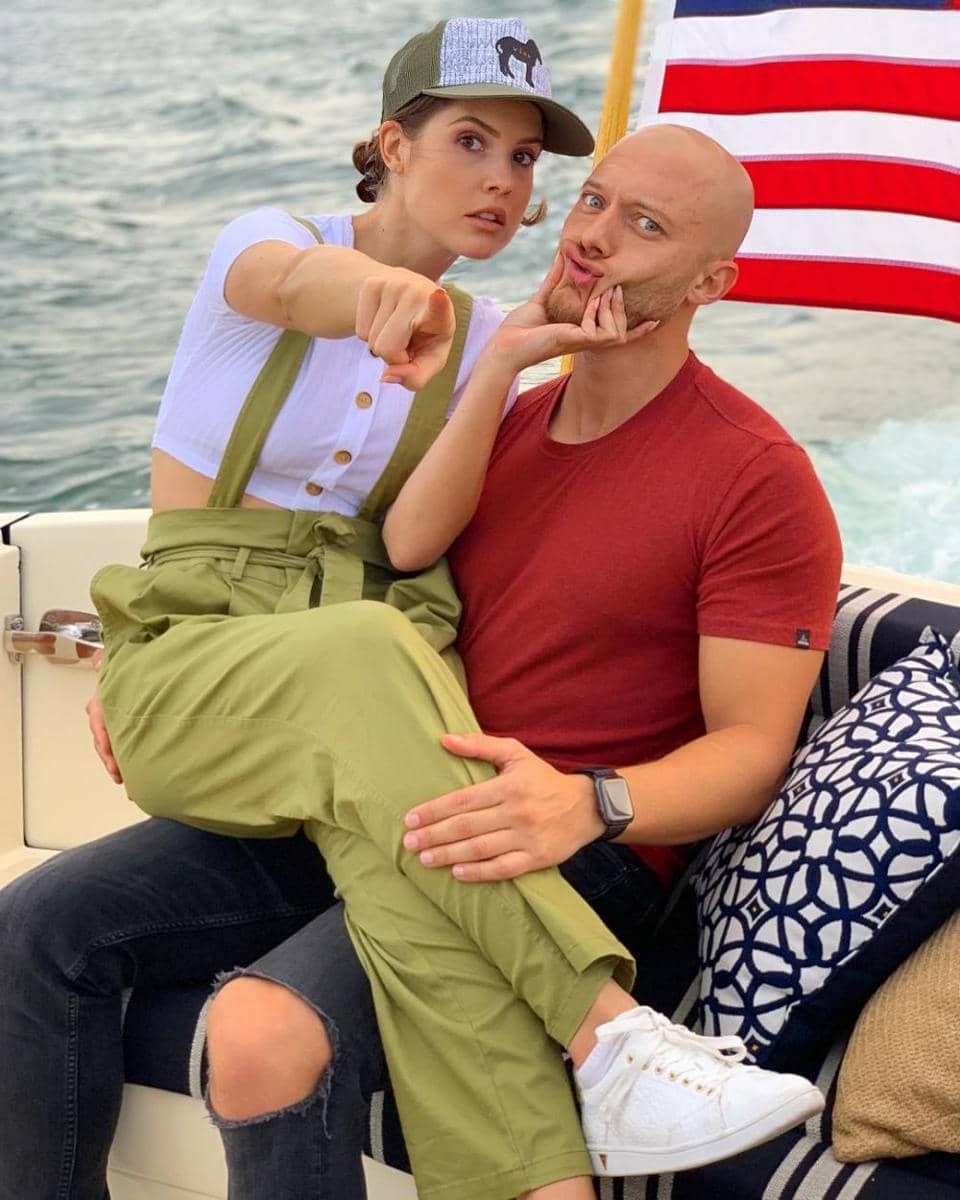 Instagram.com/amandacerny